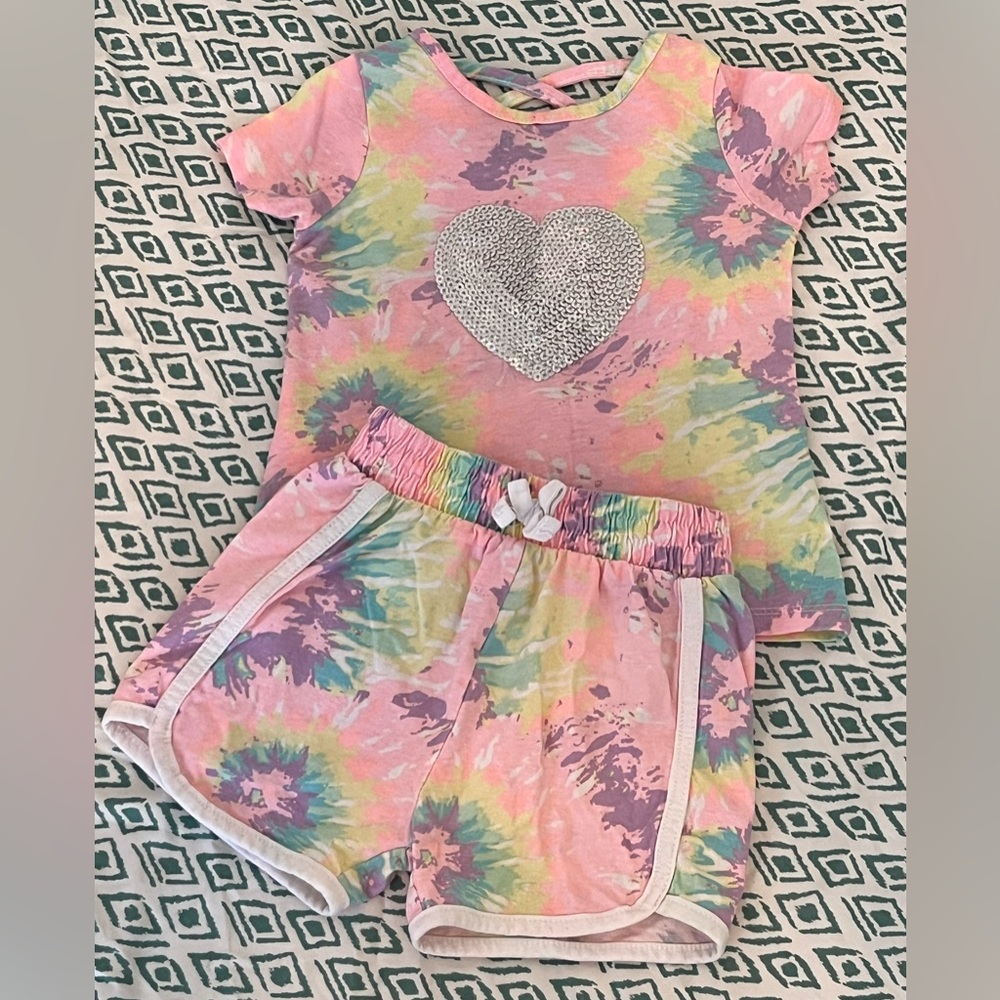 Freestyle Revolution matching short set